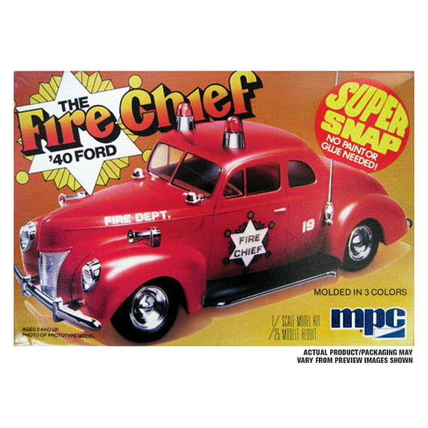 1//25 1940 Ford Fire Chief Plastic MPC815